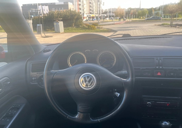 Volkswagen Bora cena 3250 przebieg: 246000, rok produkcji 2000 z Częstochowa małe 301